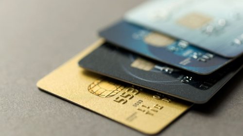 bxblue - bxblue - cartões de crédito empilhados - dúvidas comuns cartão de crédito consignado