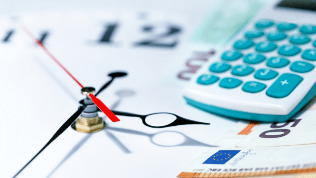 bxblue - benefícios previdenciários atrasados - relógio, dinheiro, calendário, cronograma