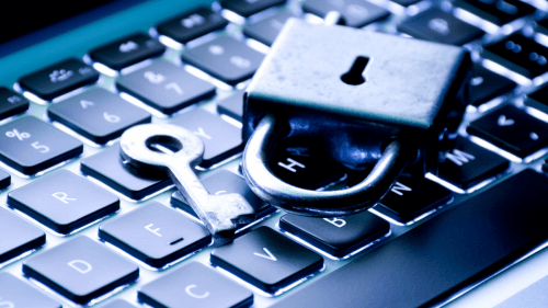 empréstimo consignado digital - teclado computador, cadeado e chave, segurança online